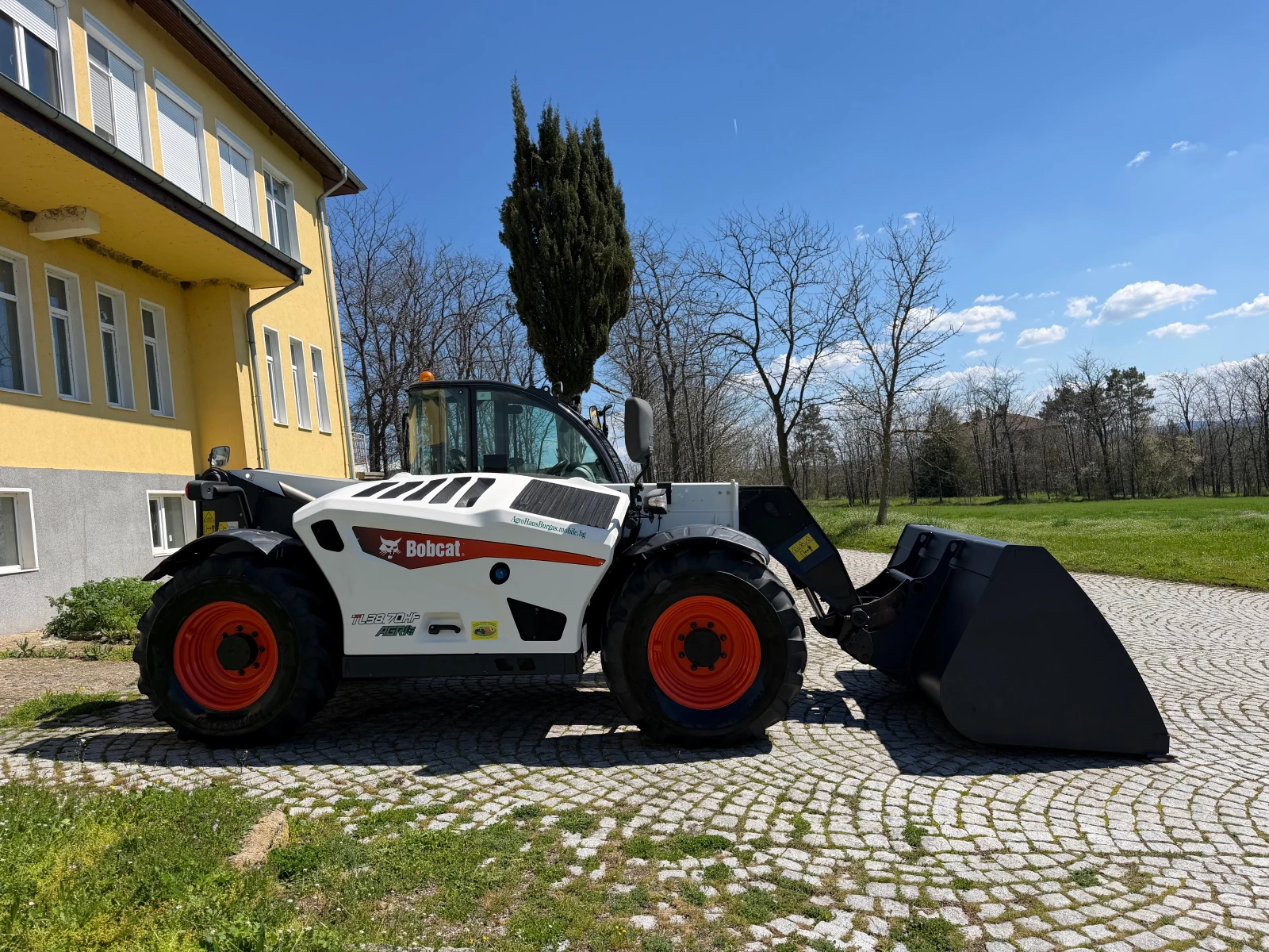 Телескопичен товарач Bobcat TL 38.40 HF AGRI ЛИЗИНГ, снимка 9 - Селскостопанска техника - 53418393