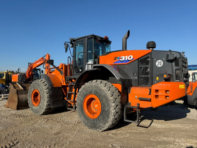 Челен товарач Hitachi ZW 310-6, снимка 4 - Индустриална техника - 52838500