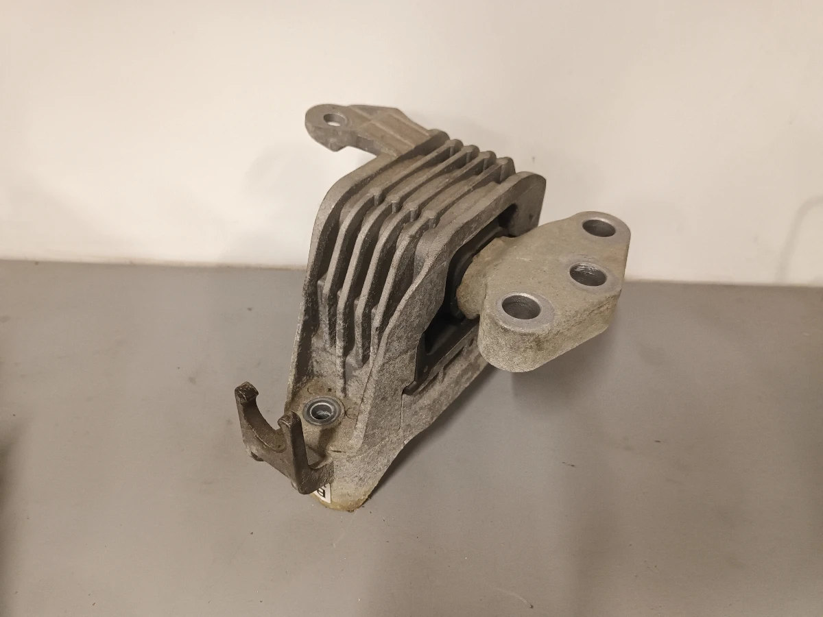     2.0  | Mobile.bg   1