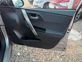 Toyota Auris 1.6 i, снимка 10