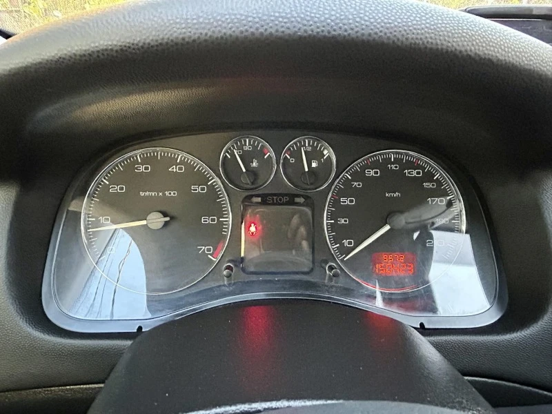 Peugeot 307 2.0i-Бензин, снимка 11 - Автомобили и джипове - 52696148