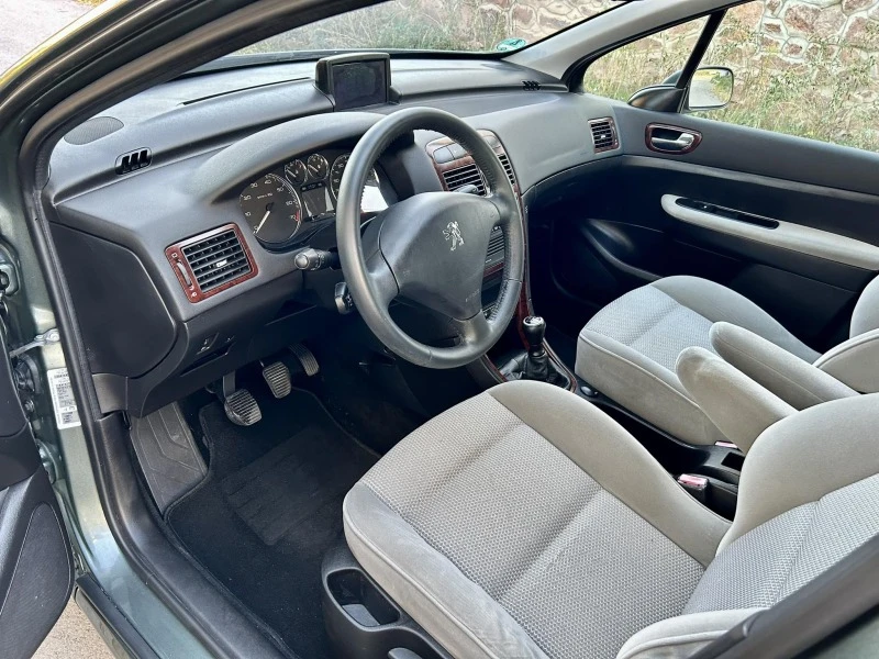 Peugeot 307 2.0i-Бензин, снимка 7 - Автомобили и джипове - 52696148