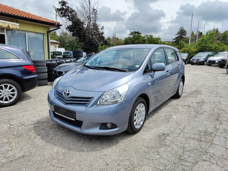 Toyota Verso, снимка 1 - Автомобили и джипове - 46703147