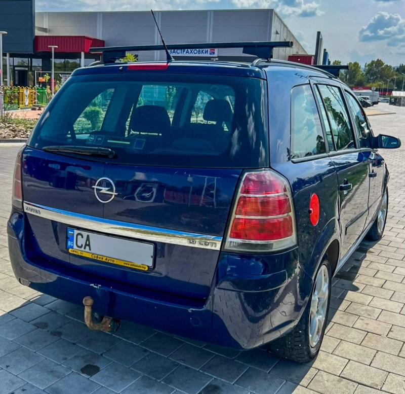 Opel Zafira, снимка 3 - Автомобили и джипове - 47206140