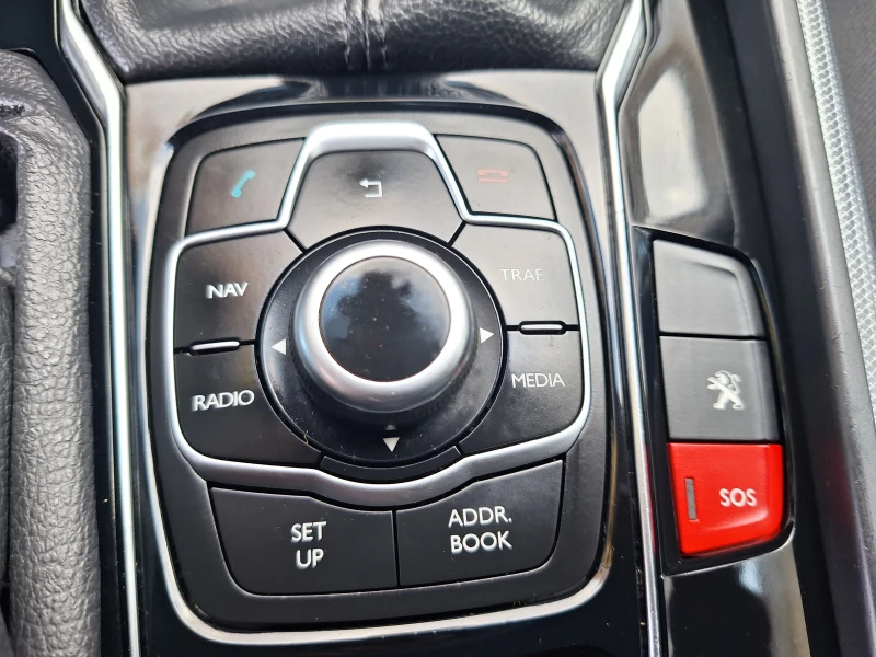 Peugeot 508 2, 0HDI* NAVI* PANO* Klima, снимка 14 - Автомобили и джипове - 49226460