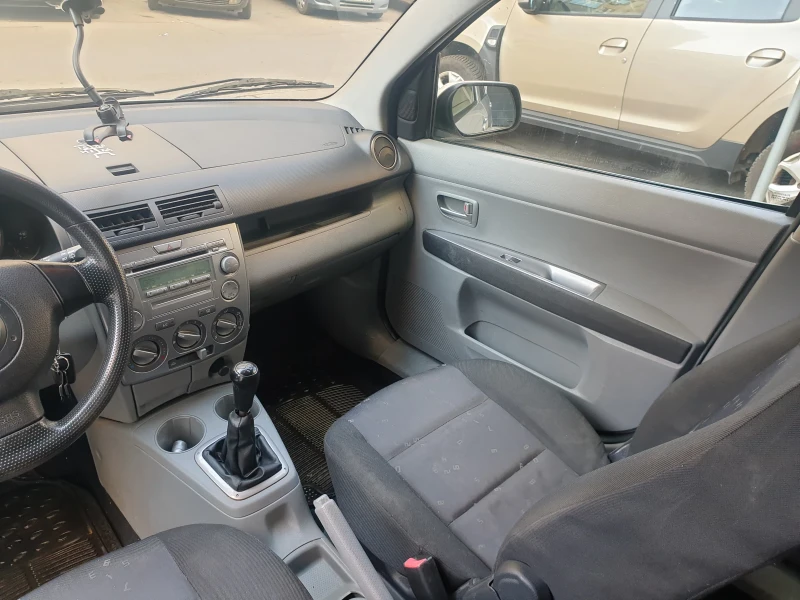 Mazda 2 1.4 hdi, снимка 13 - Автомобили и джипове - 49227113