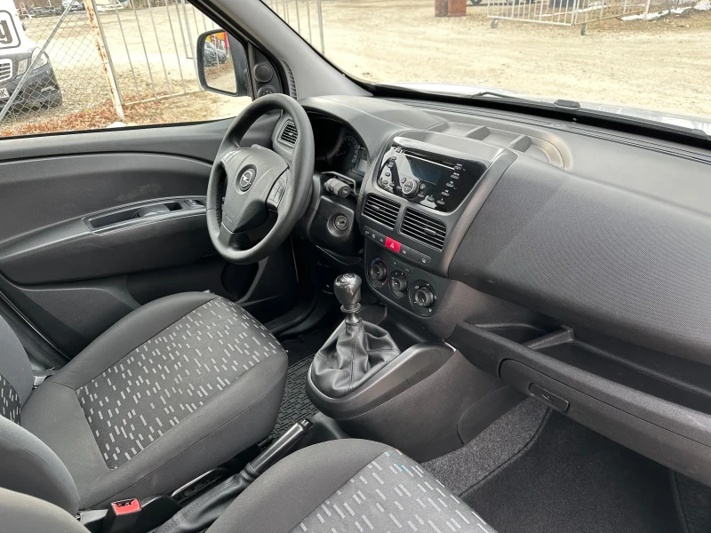 Opel Combo 1.6CDTi MAXI , снимка 11 - Автомобили и джипове - 49259253