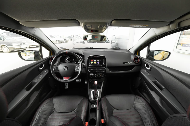 Renault Clio IV RS Turbo, снимка 8 - Автомобили и джипове - 52384458
