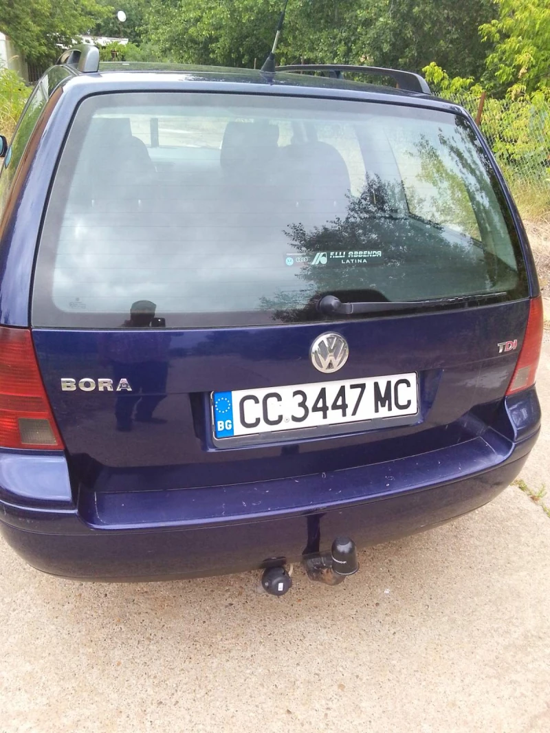 VW Bora, снимка 2 - Автомобили и джипове - 51968091