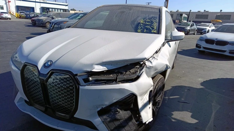 BMW iX 50 xDrive Очакван внос!, снимка 5 - Автомобили и джипове - 52677600