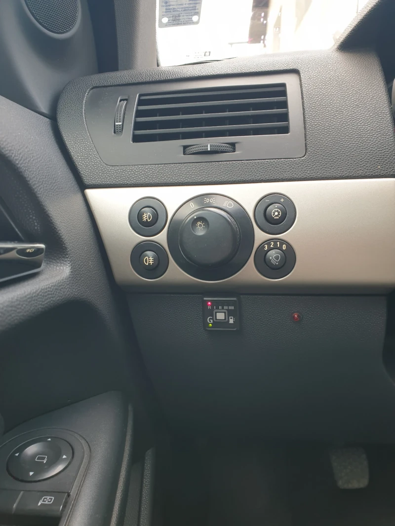 Opel Astra, снимка 11 - Автомобили и джипове - 52913396