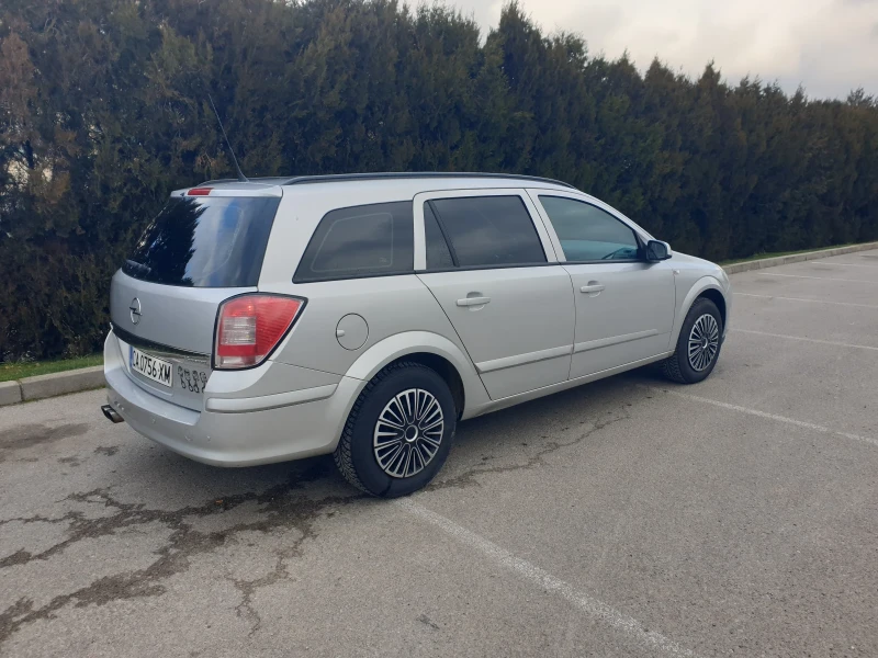 Opel Astra, снимка 4 - Автомобили и джипове - 52913396