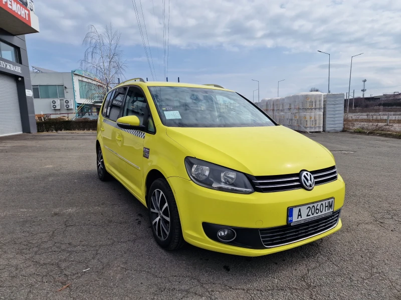 VW Touran 2.0TDI 140к.с DSG6 HIGH-LINE , снимка 2 - Автомобили и джипове - 53042049