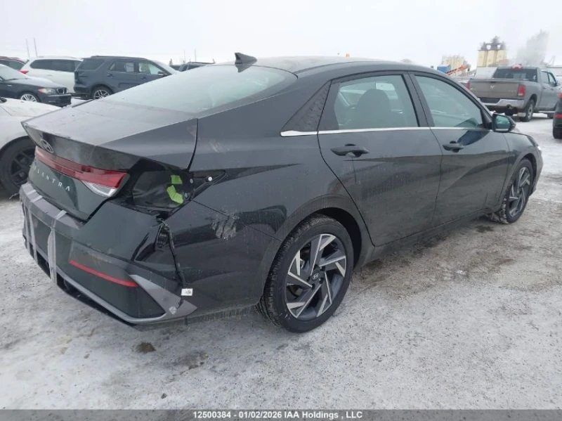 Hyundai Elantra 2.0 LUXURY, снимка 4 - Автомобили и джипове - 53448986