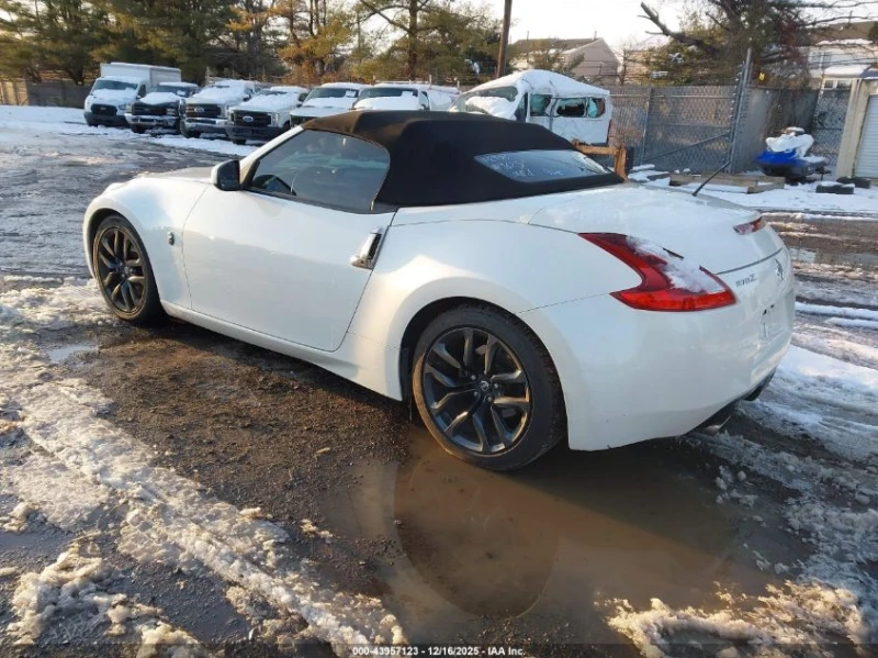 Nissan 370Z Roadster, снимка 3 - Автомобили и джипове - 53502132
