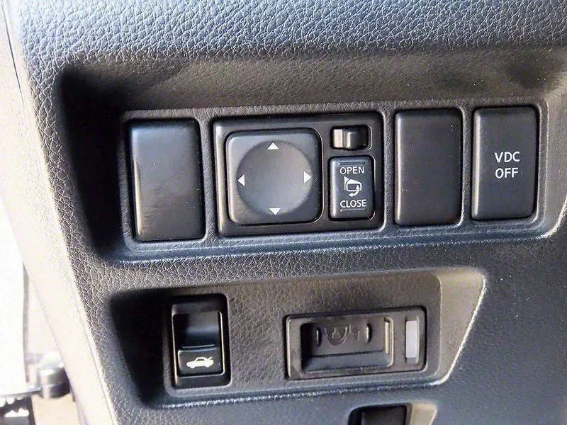 Infiniti M, снимка 12 - Автомобили и джипове - 54425210