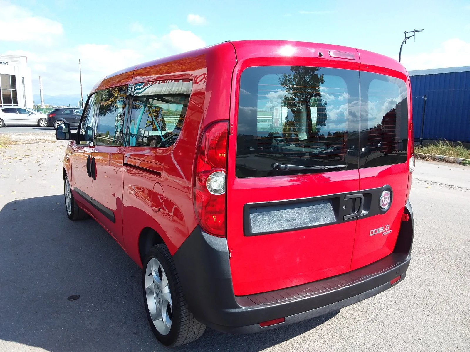 Fiat Doblo 1.3 - изображение 9