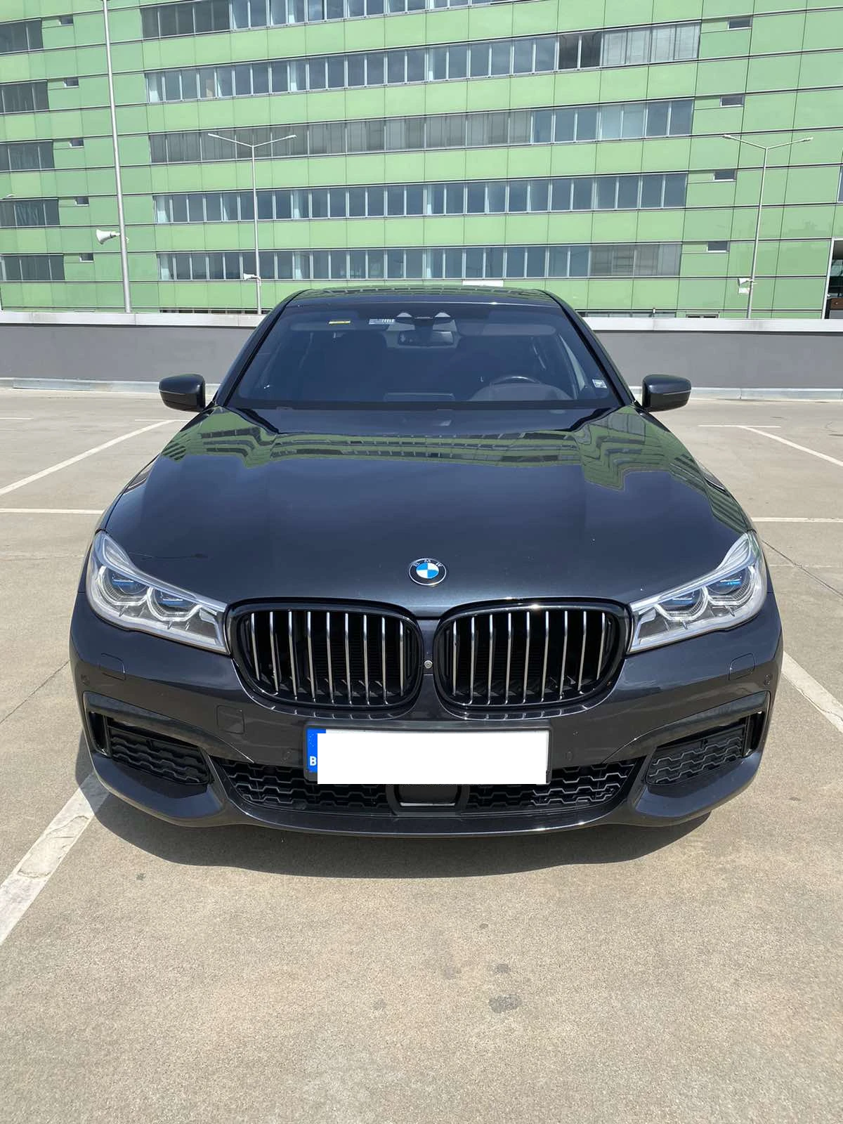 BMW 740 M xdrive - изображение 2