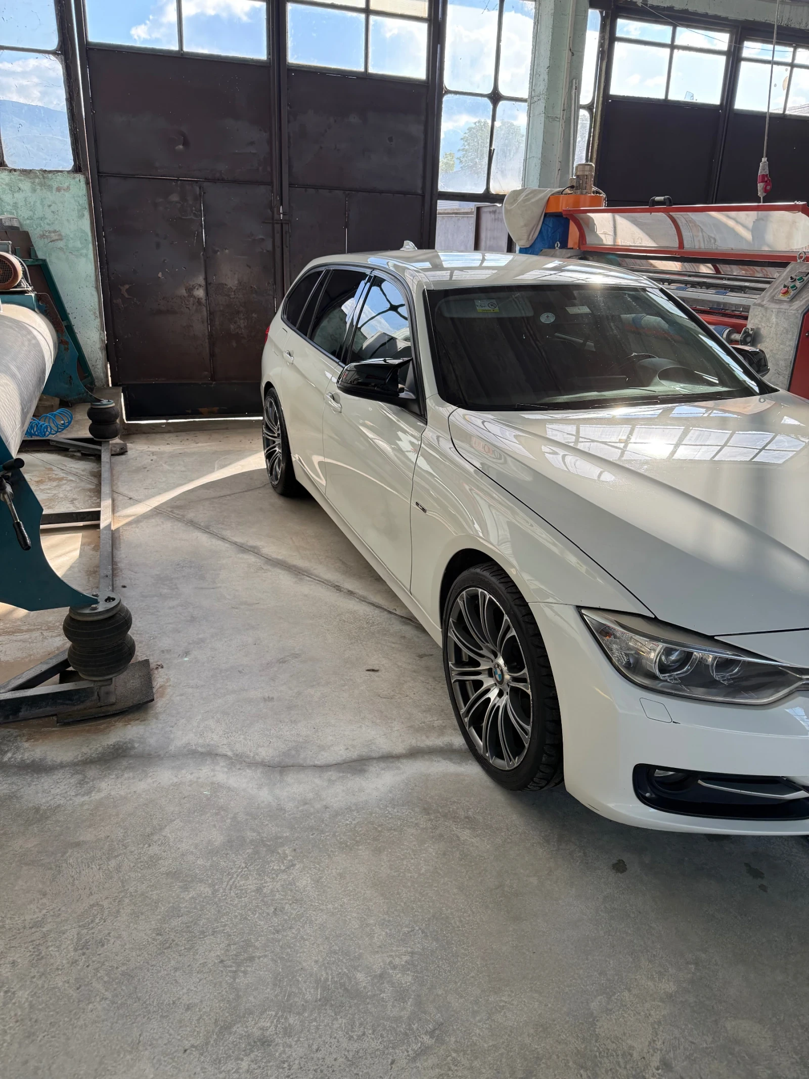 BMW 320 TwinPower Turbo - изображение 2