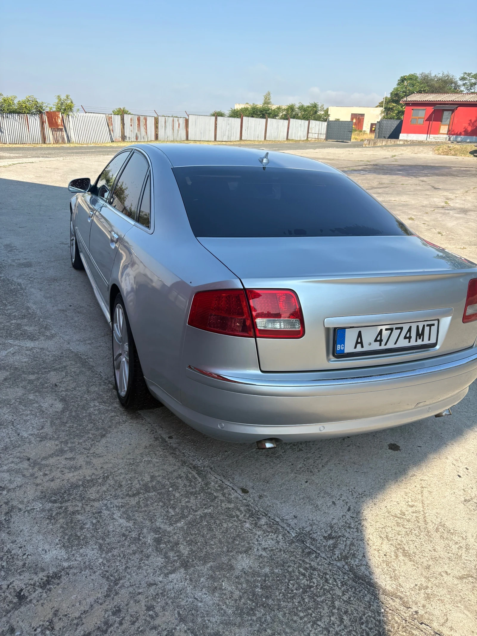 Audi A8 S8 - изображение 4