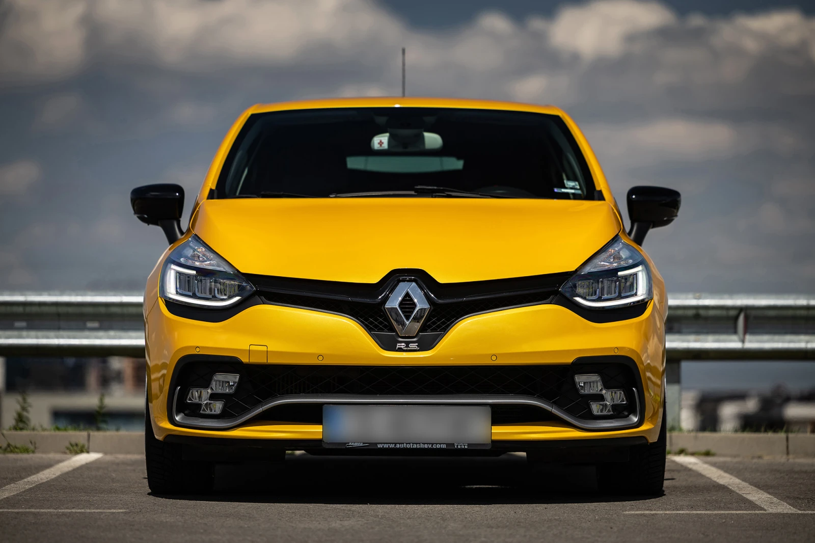 Renault Clio IV RS Turbo - изображение 2