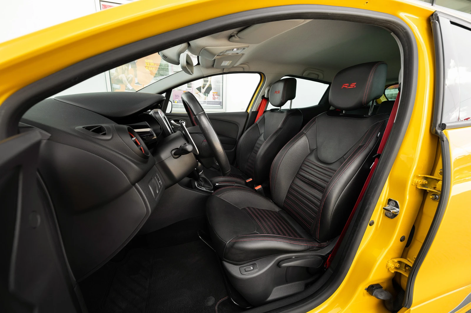 Renault Clio IV RS Turbo - изображение 7