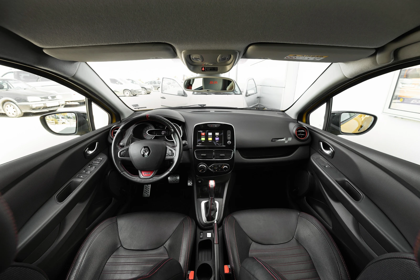 Renault Clio IV RS Turbo - изображение 8