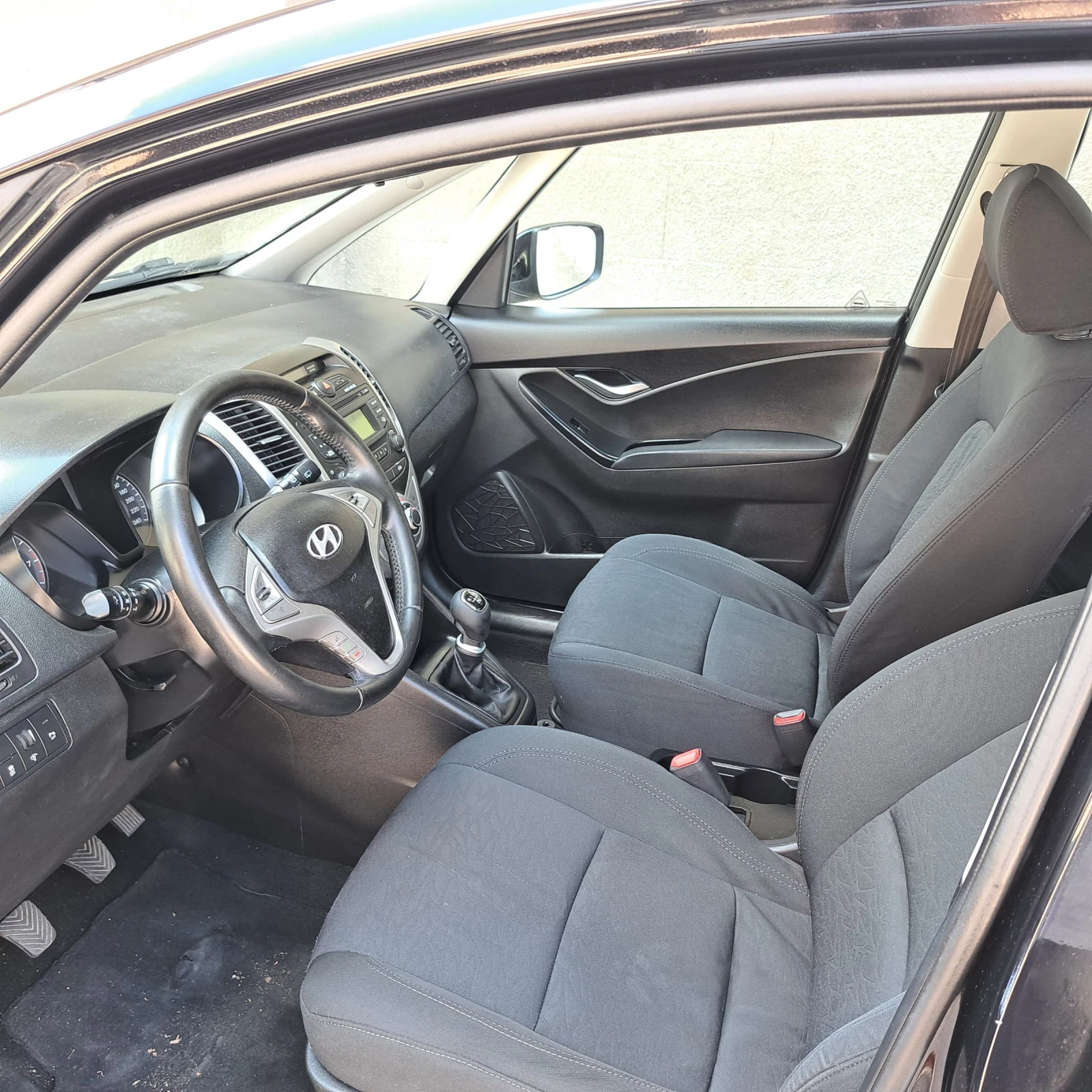 Hyundai Ix20 14i -gpl - изображение 9