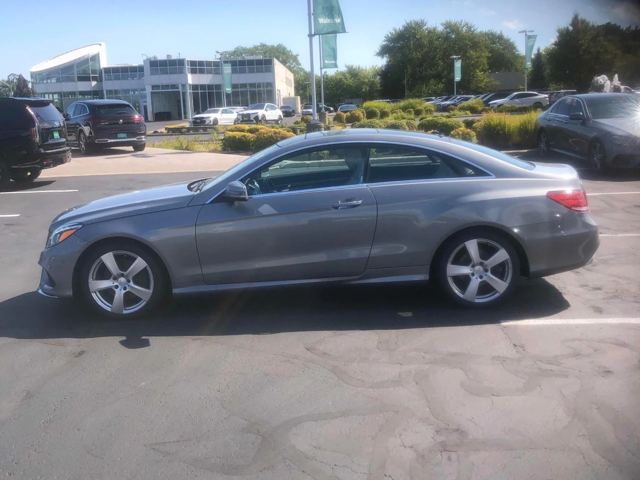 Mercedes-Benz E 400 4MATIC* Авто финансиране* Карфакс - изображение 2