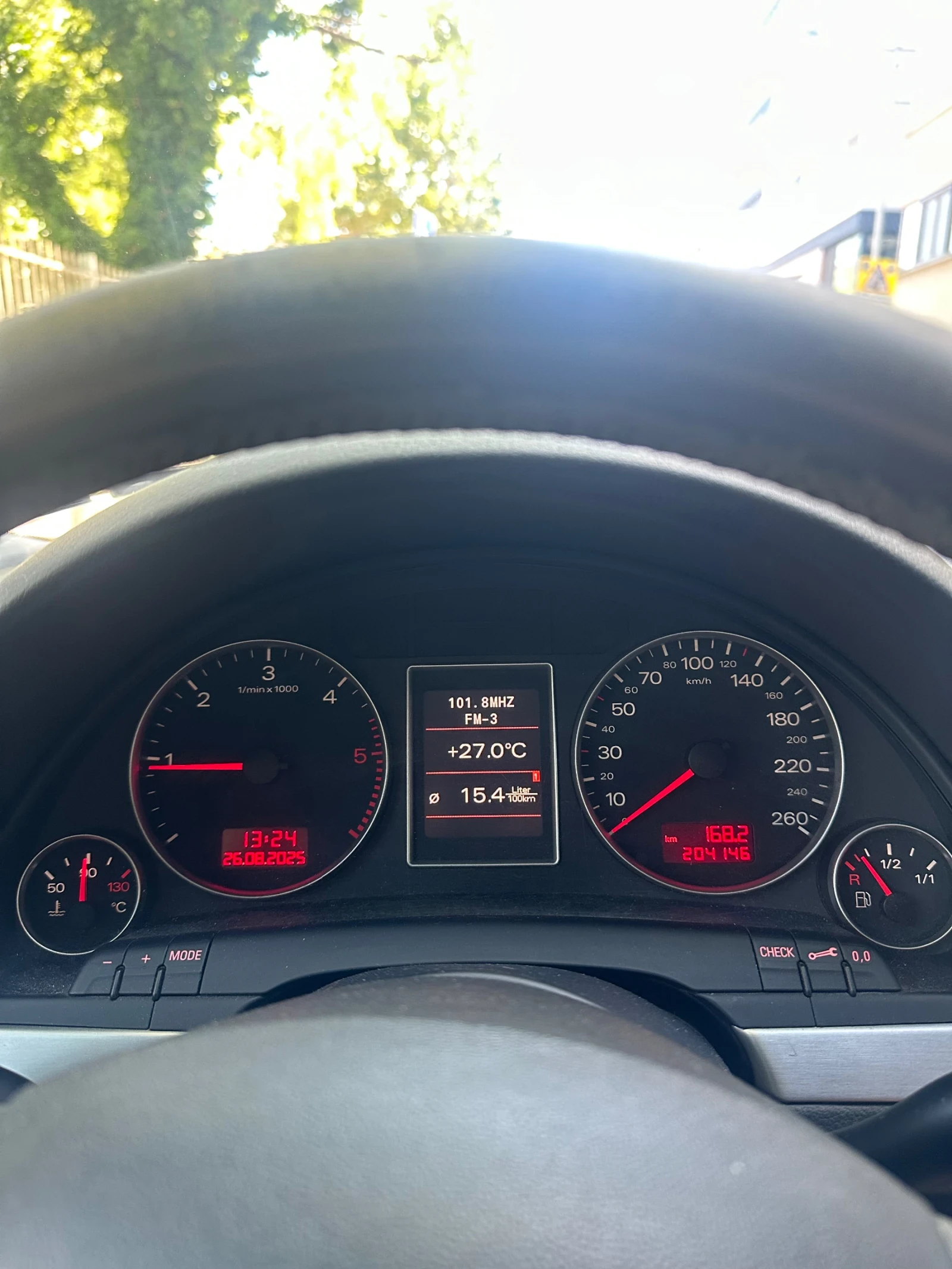 Audi A4  - изображение 8