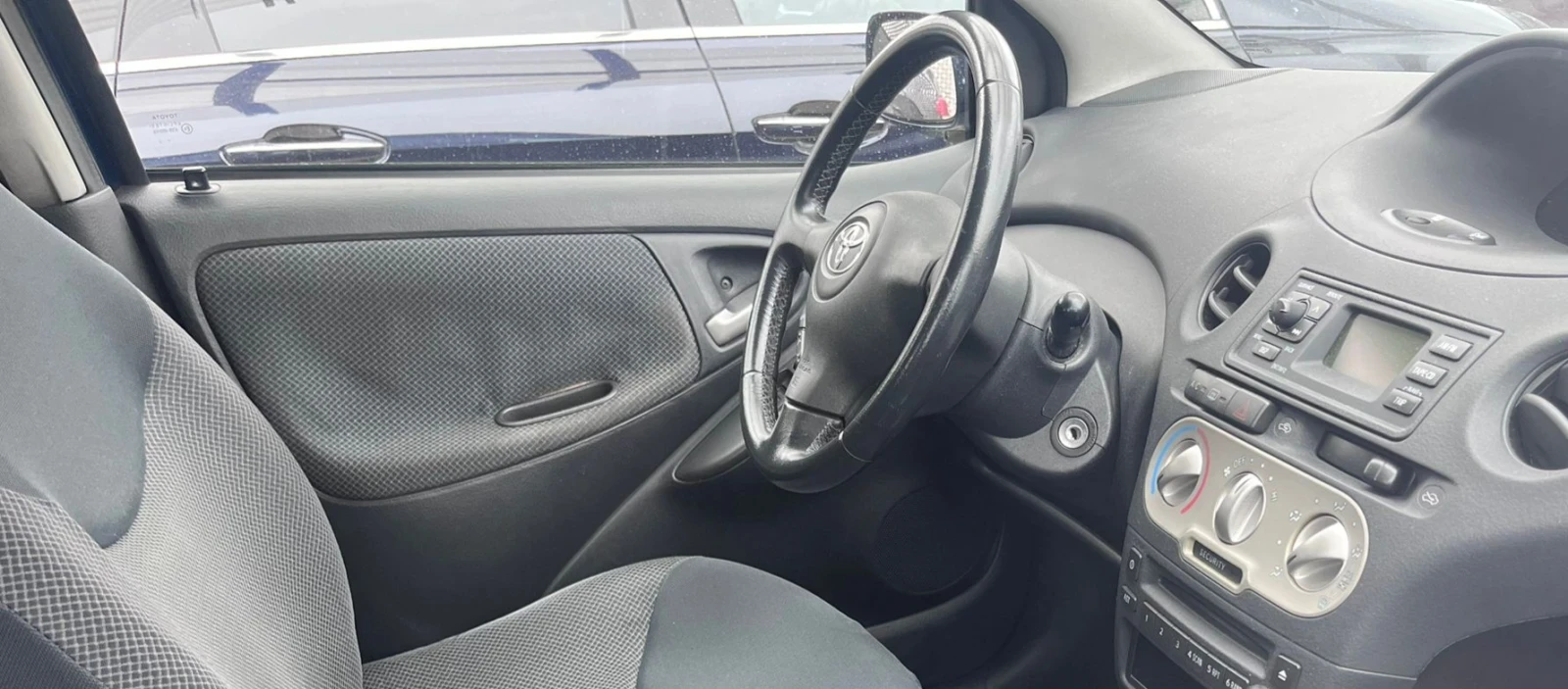 Toyota Yaris 1.0i---150.000km - изображение 5