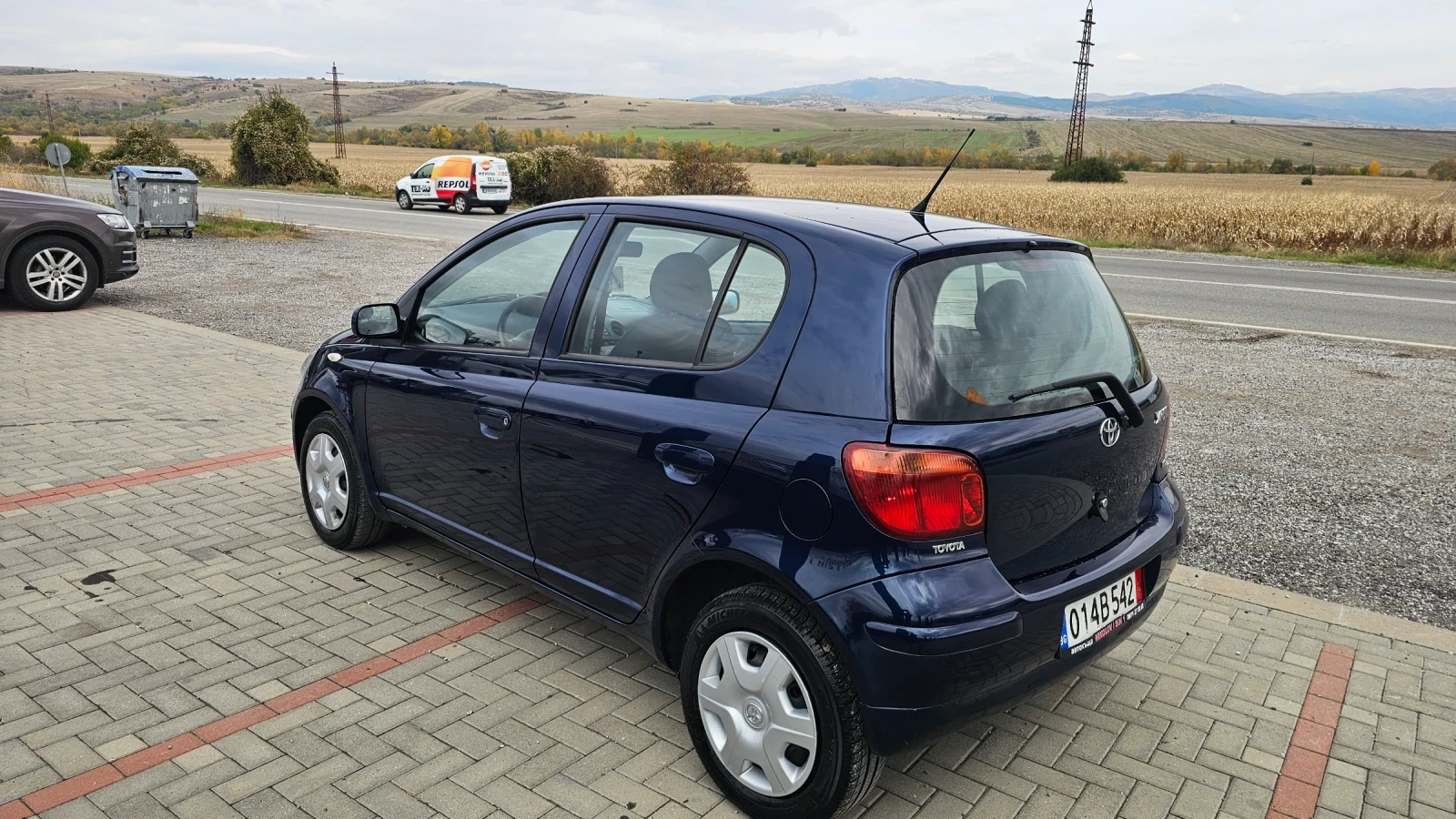 Toyota Yaris 1.0i---EVRO 4 - изображение 7