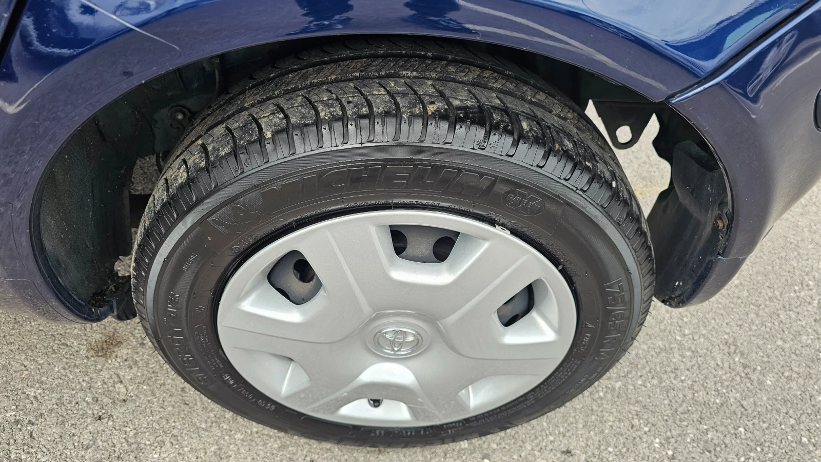 Toyota Yaris 1.0i---EVRO 4 - изображение 10
