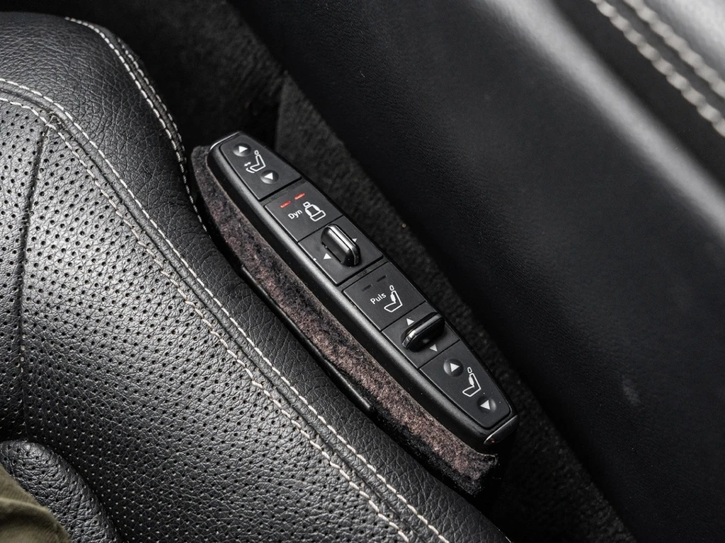 Mercedes-Benz CLS 550 4MATIC * CARFAX * ��� ������������ � | Mobile.bg � ����������� 9