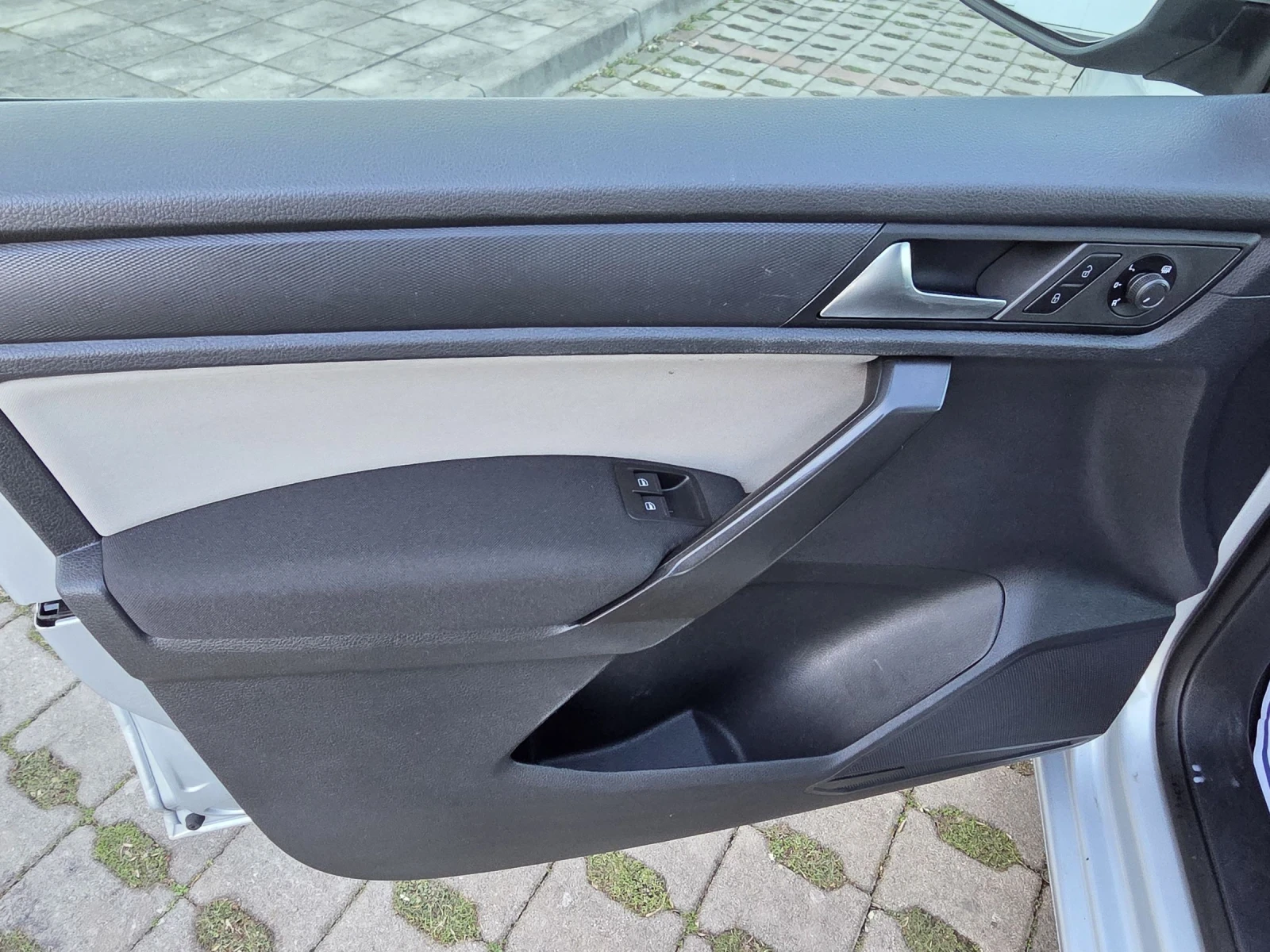 VW Caddy 2.0tdi 123k.c 4x4 Maksi Distronik - изображение 9