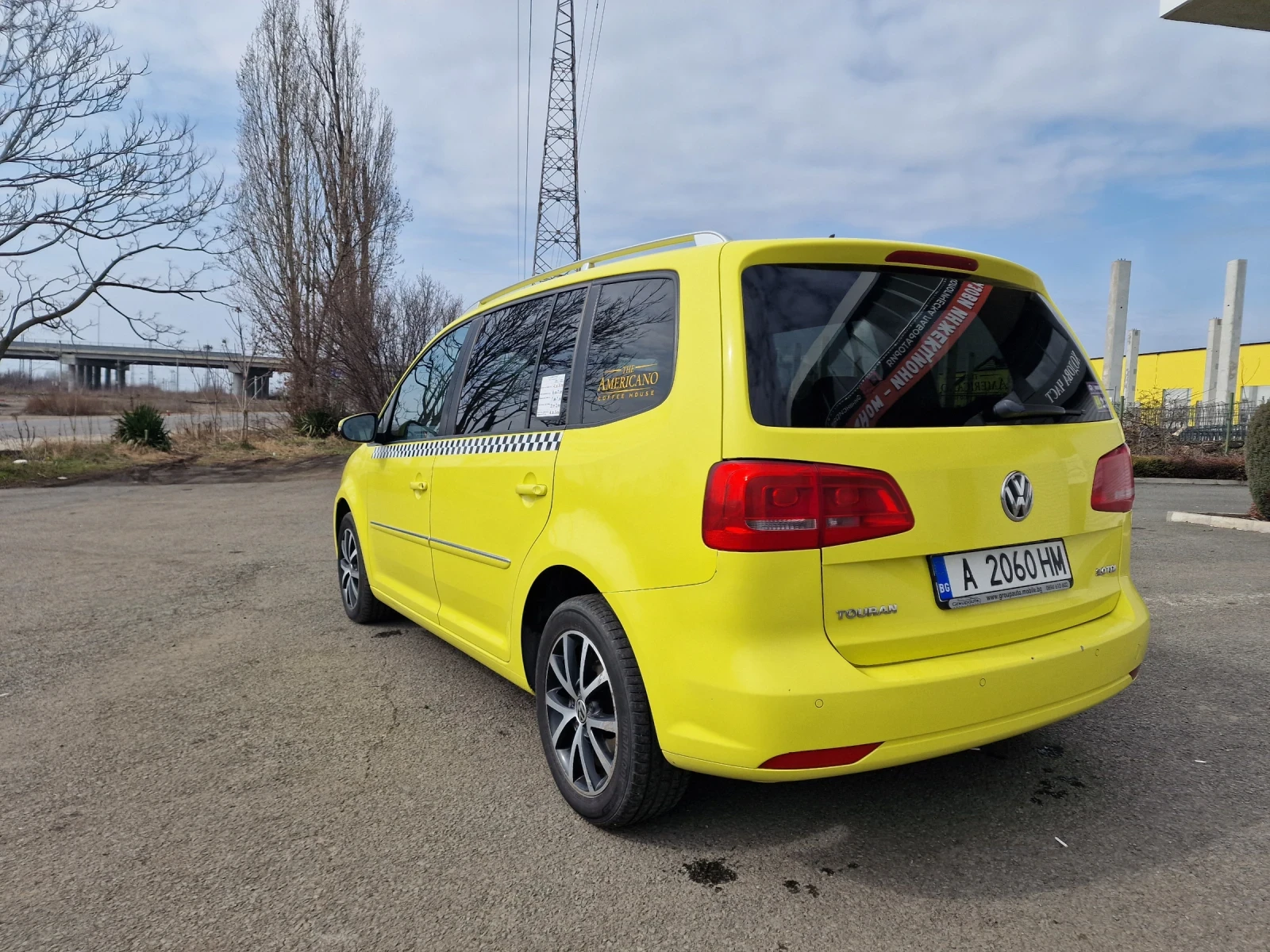 VW Touran 2.0TDI 140к.с DSG6 HIGH-LINE  - изображение 4