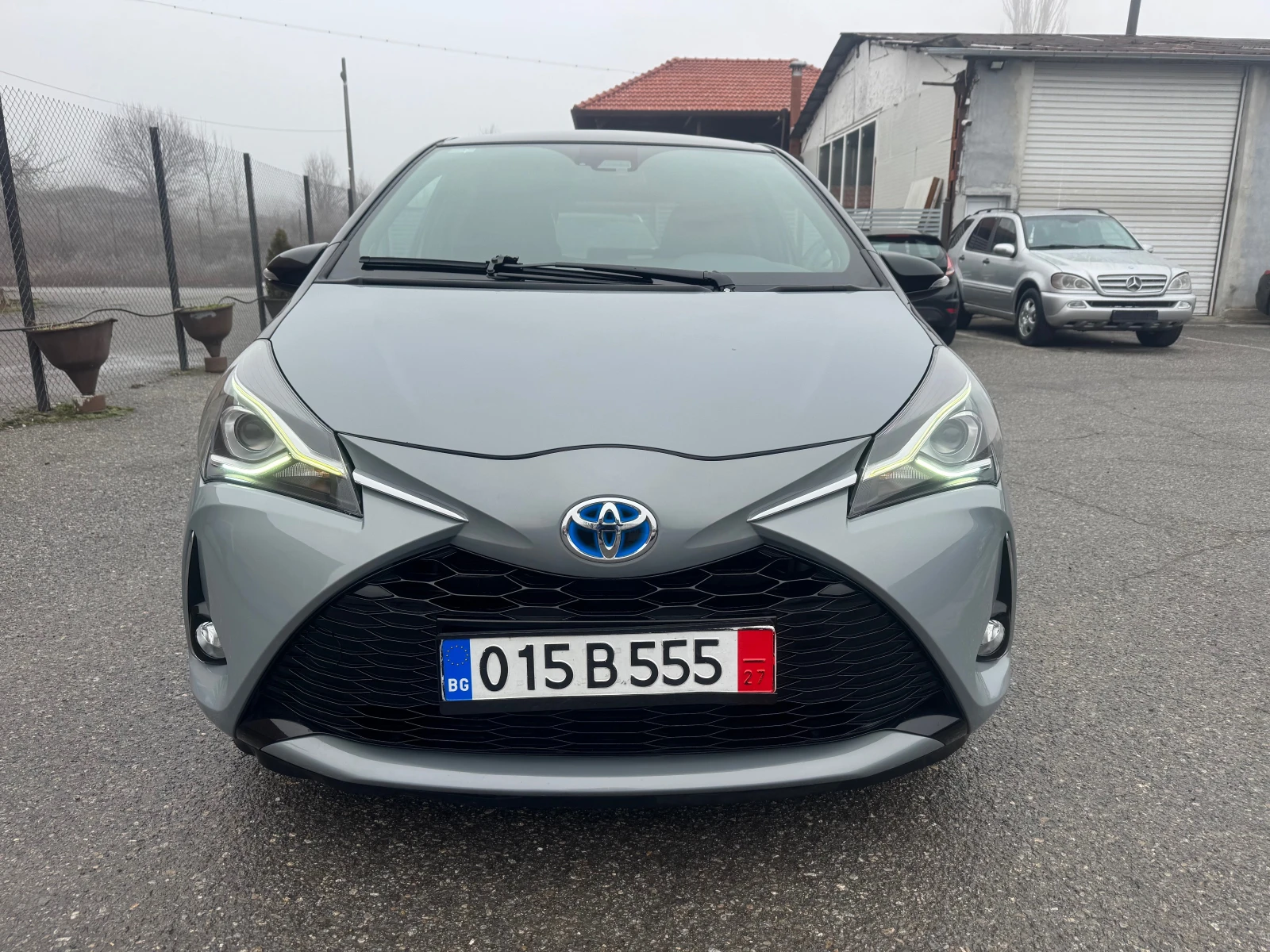 Toyota Yaris 1.5 Hybrid NAVI KAMERA EURO 6 - изображение 2