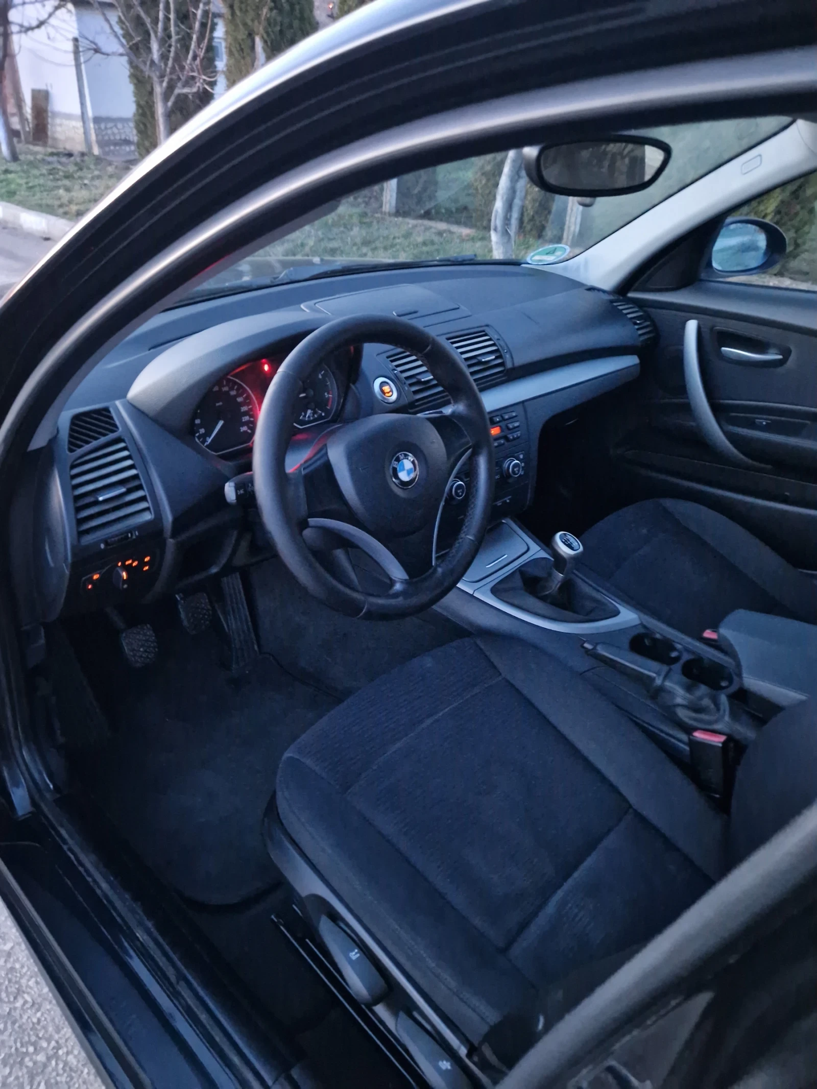 BMW 118 2.0, снимка 7 - Автомобили и джипове - 53743028