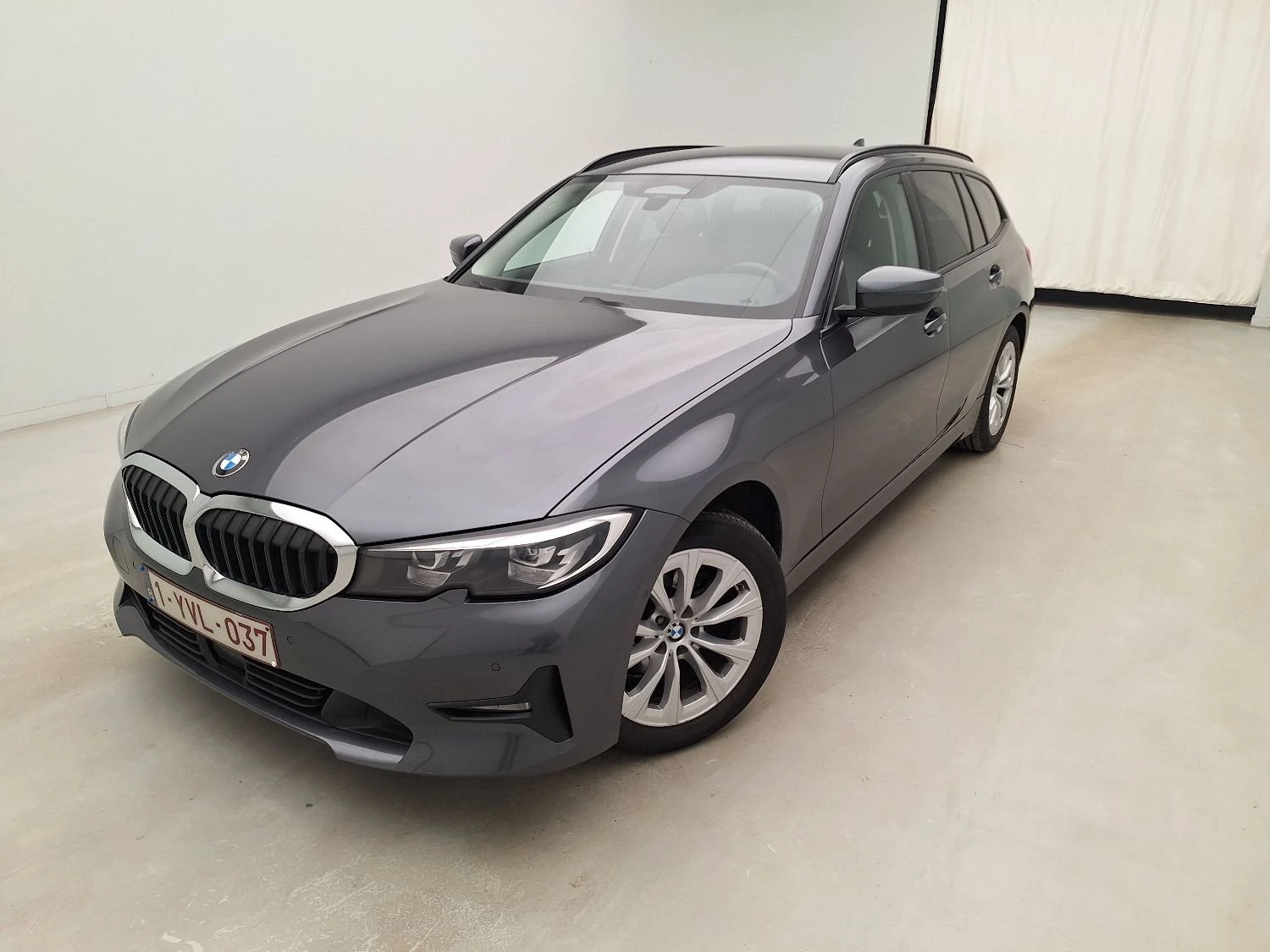 BMW 320  Touring 320d Lounge | Auto.bg — изображение 1