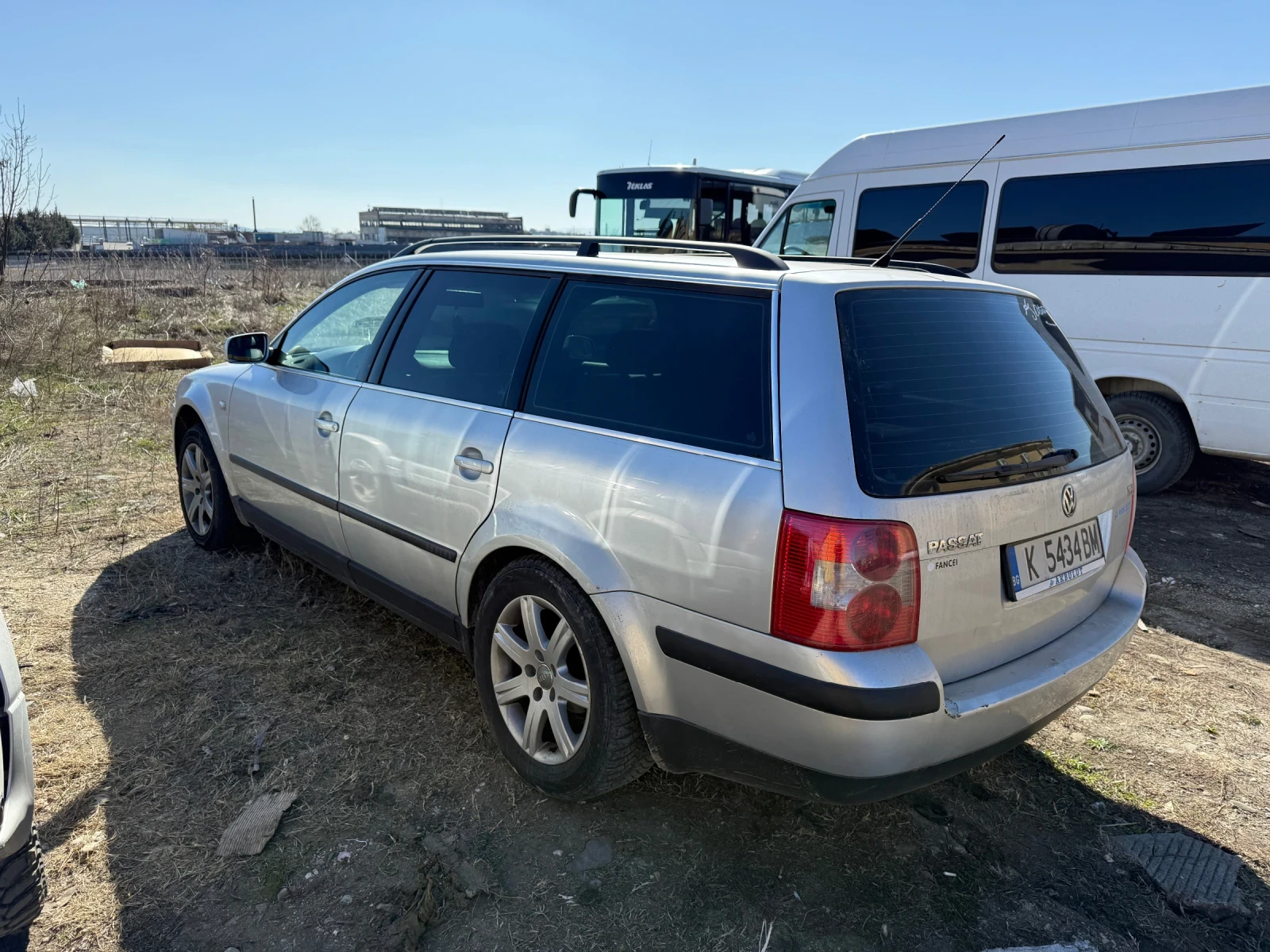 VW Passat, снимка 4 - Автомобили и джипове - 54383209