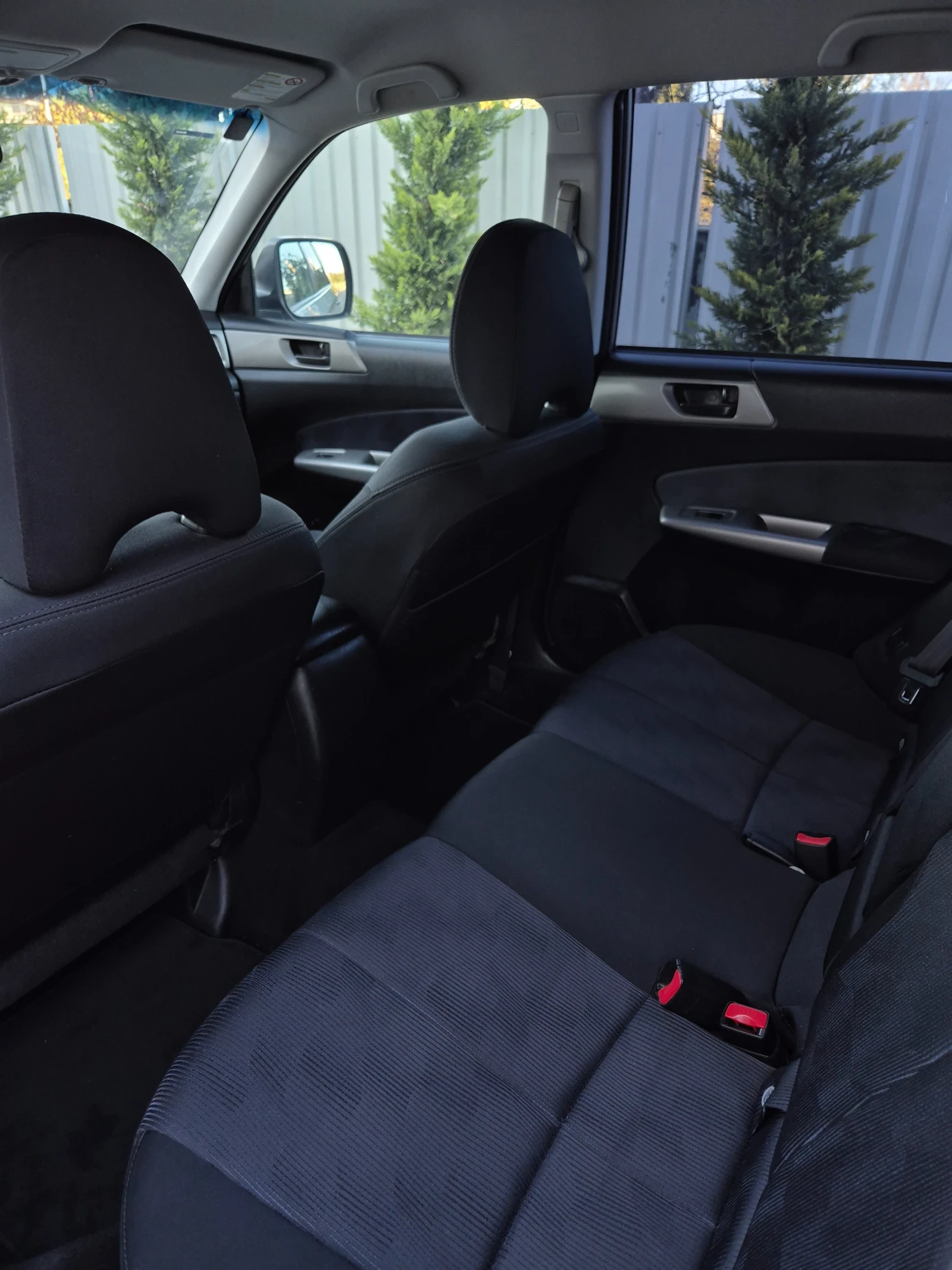 Subaru Forester АВТОМАТ* СЕРВИЗНА ИСТОРИЯ , снимка 7 - Автомобили и джипове - 54577647