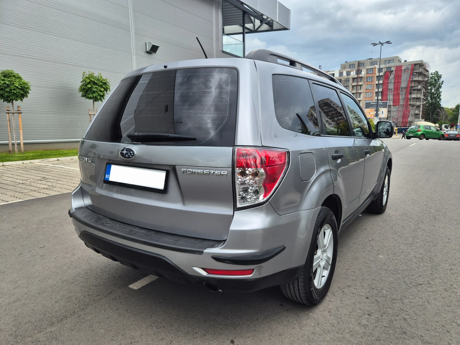 Subaru Forester АВТОМАТ* СЕРВИЗНА ИСТОРИЯ , снимка 3 - Автомобили и джипове - 54577647