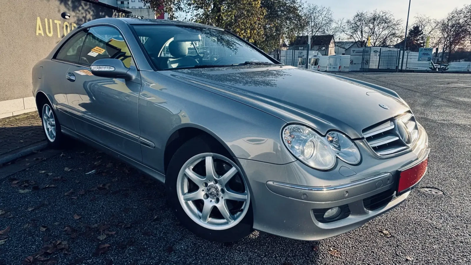 Mercedes-Benz CLK, снимка 3 - Автомобили и джипове - 54599150
