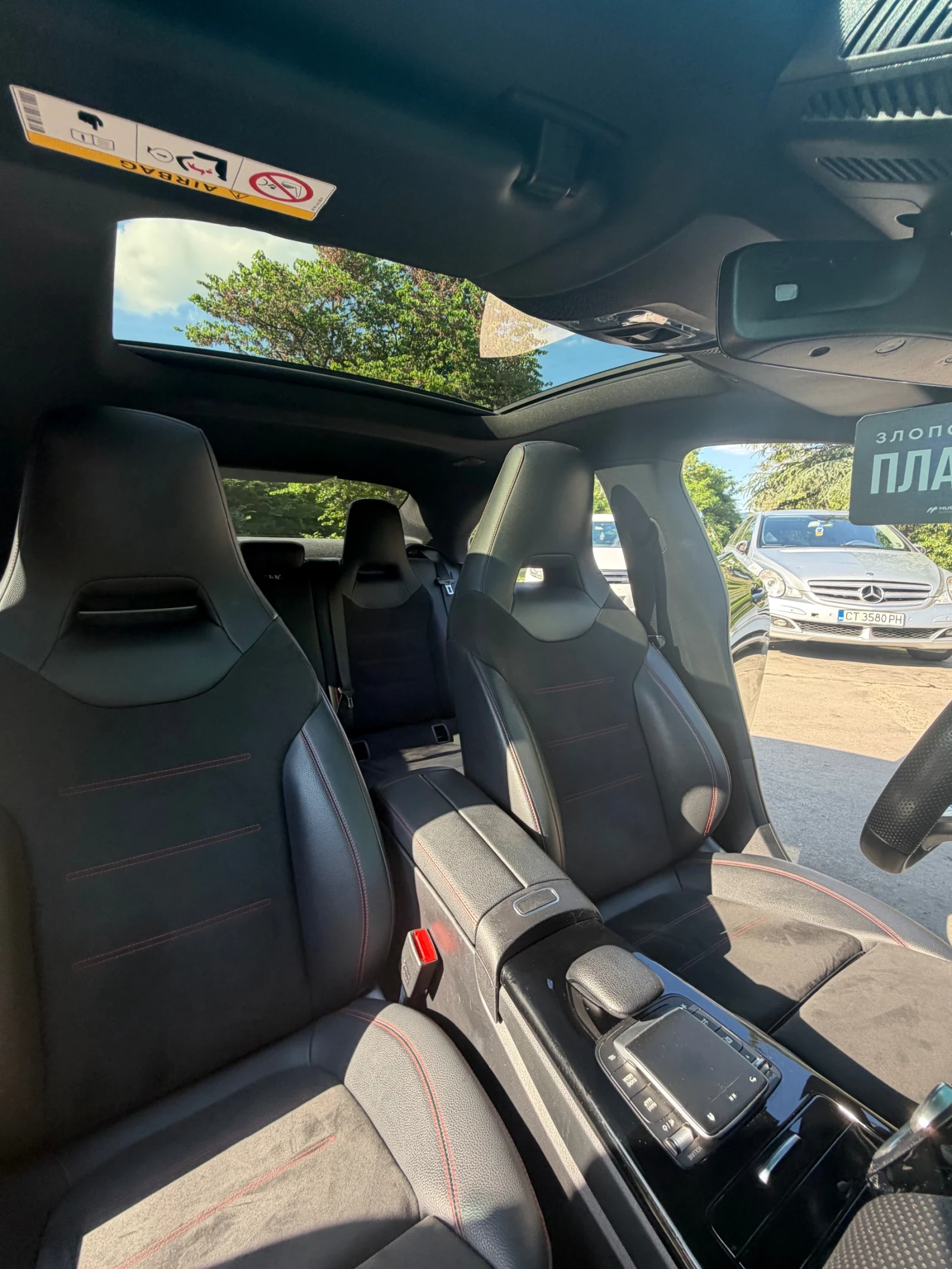 Mercedes-Benz CLA 180, снимка 9 - Автомобили и джипове - 54812076
