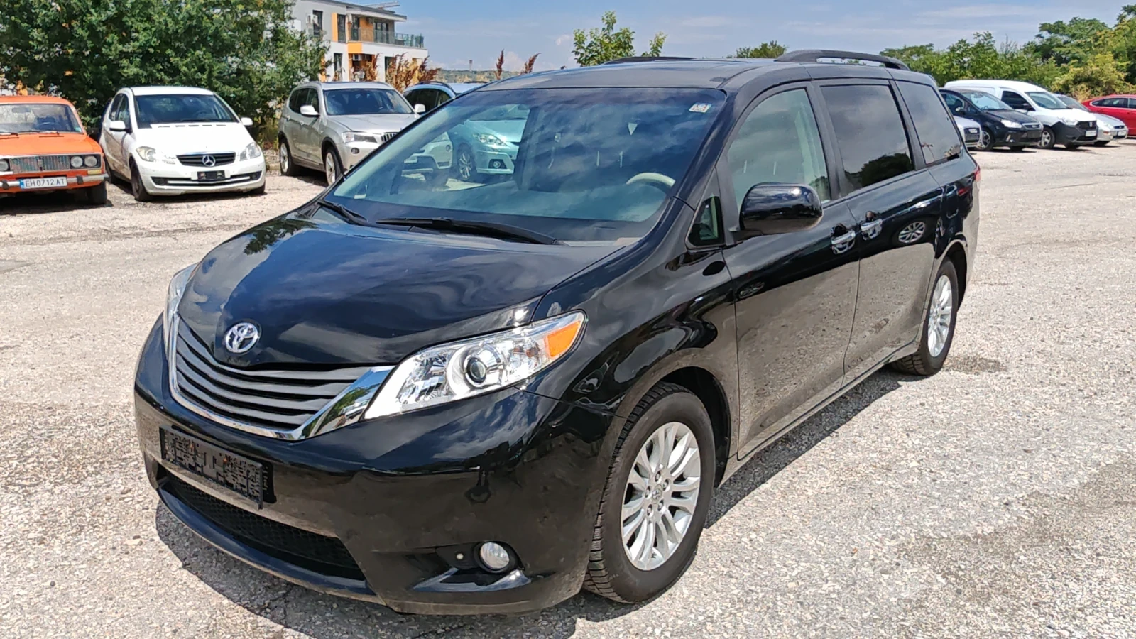 Toyota Sienna XLE FWD 8 местен 3, 5 V6 267кс ШВЕЙЦАРИЯ 