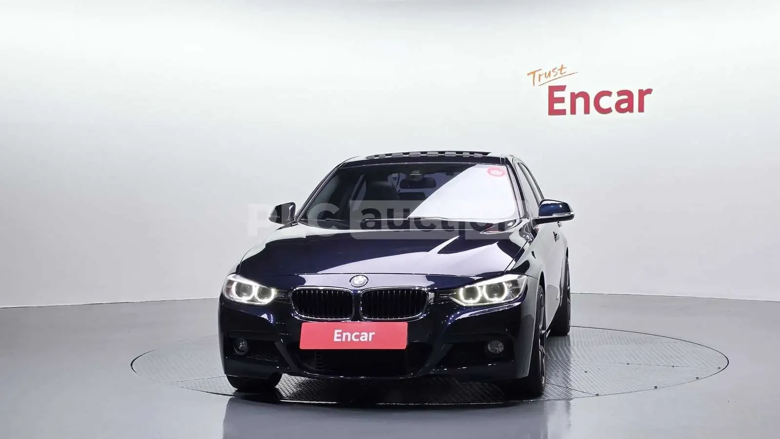 BMW 320 M SPORT + HEAD UP/360/PANO/FULL, снимка 3 - Автомобили и джипове - 55275021