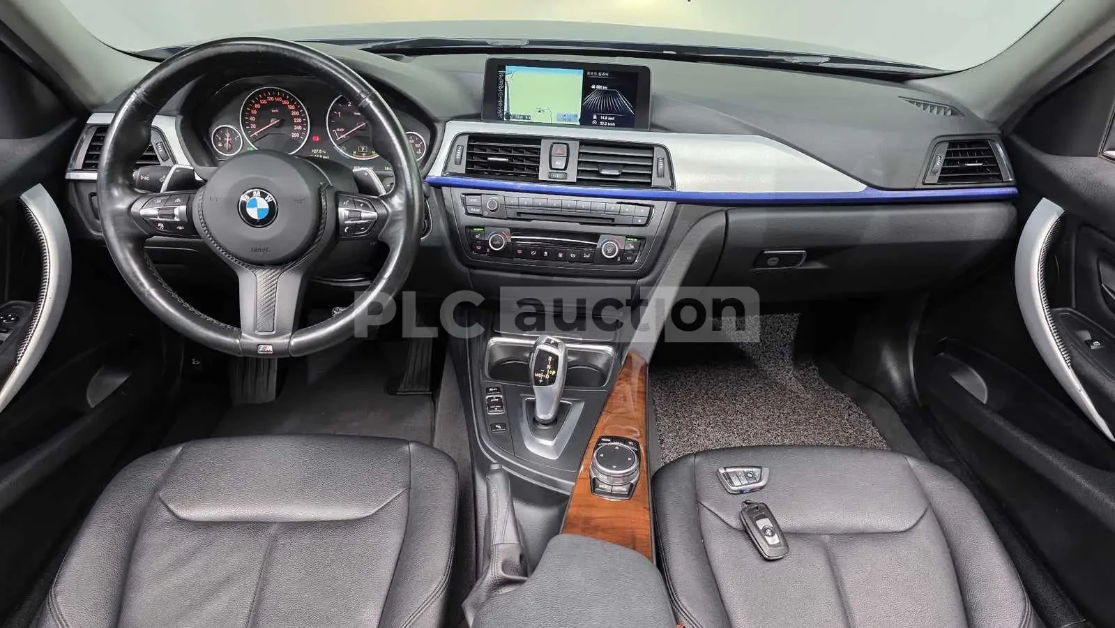 BMW 320 M SPORT + HEAD UP/360/PANO/FULL, снимка 7 - Автомобили и джипове - 55275021