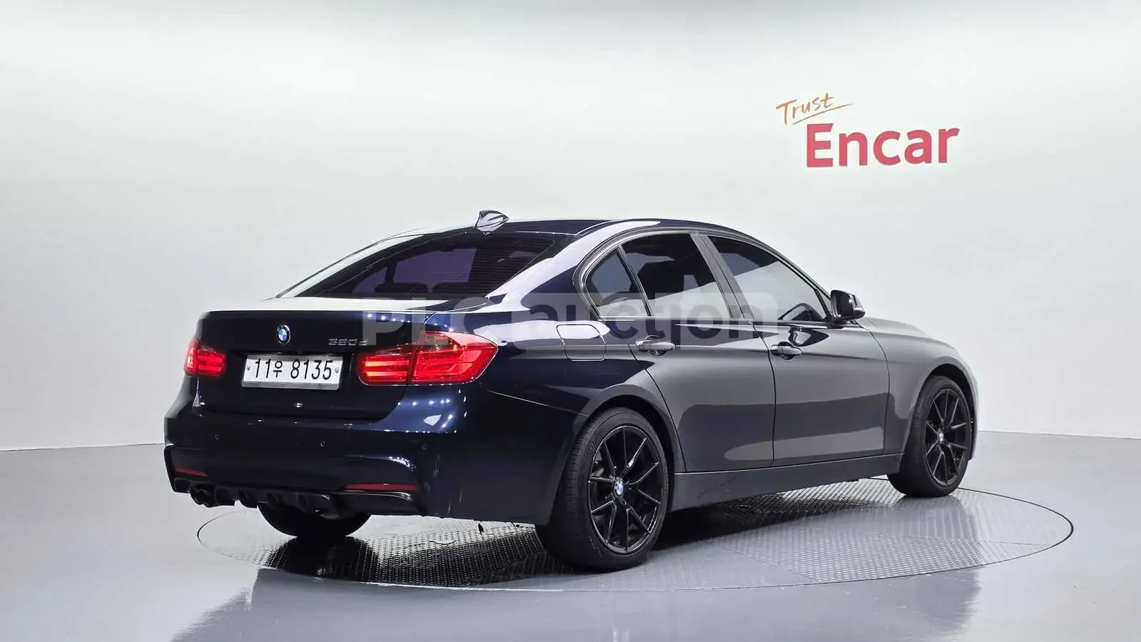 BMW 320 M SPORT + HEAD UP/360/PANO/FULL, снимка 2 - Автомобили и джипове - 55275021