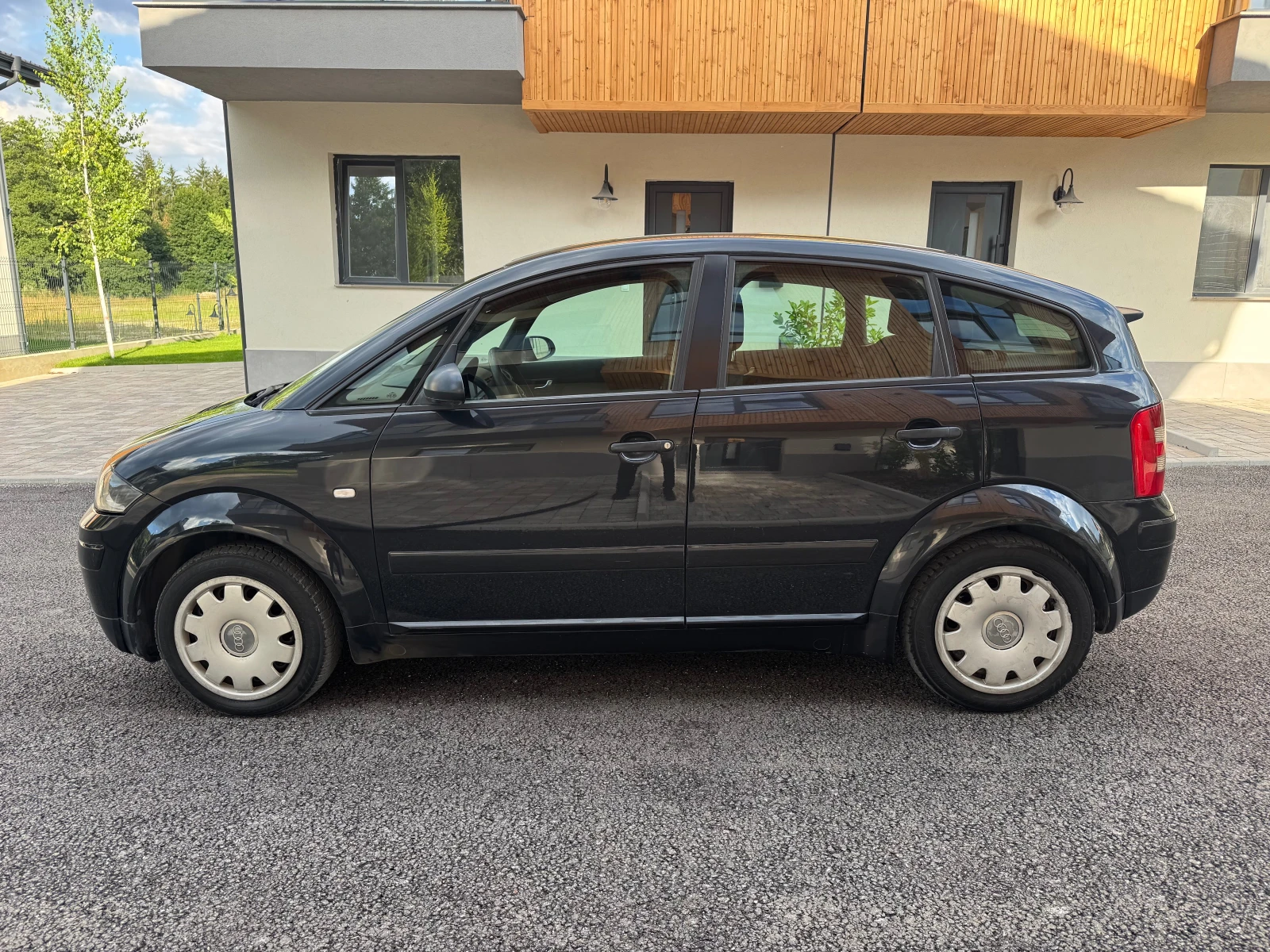 Audi A2 1.4 TDI Обслужен, снимка 6 - Автомобили и джипове - 55449077