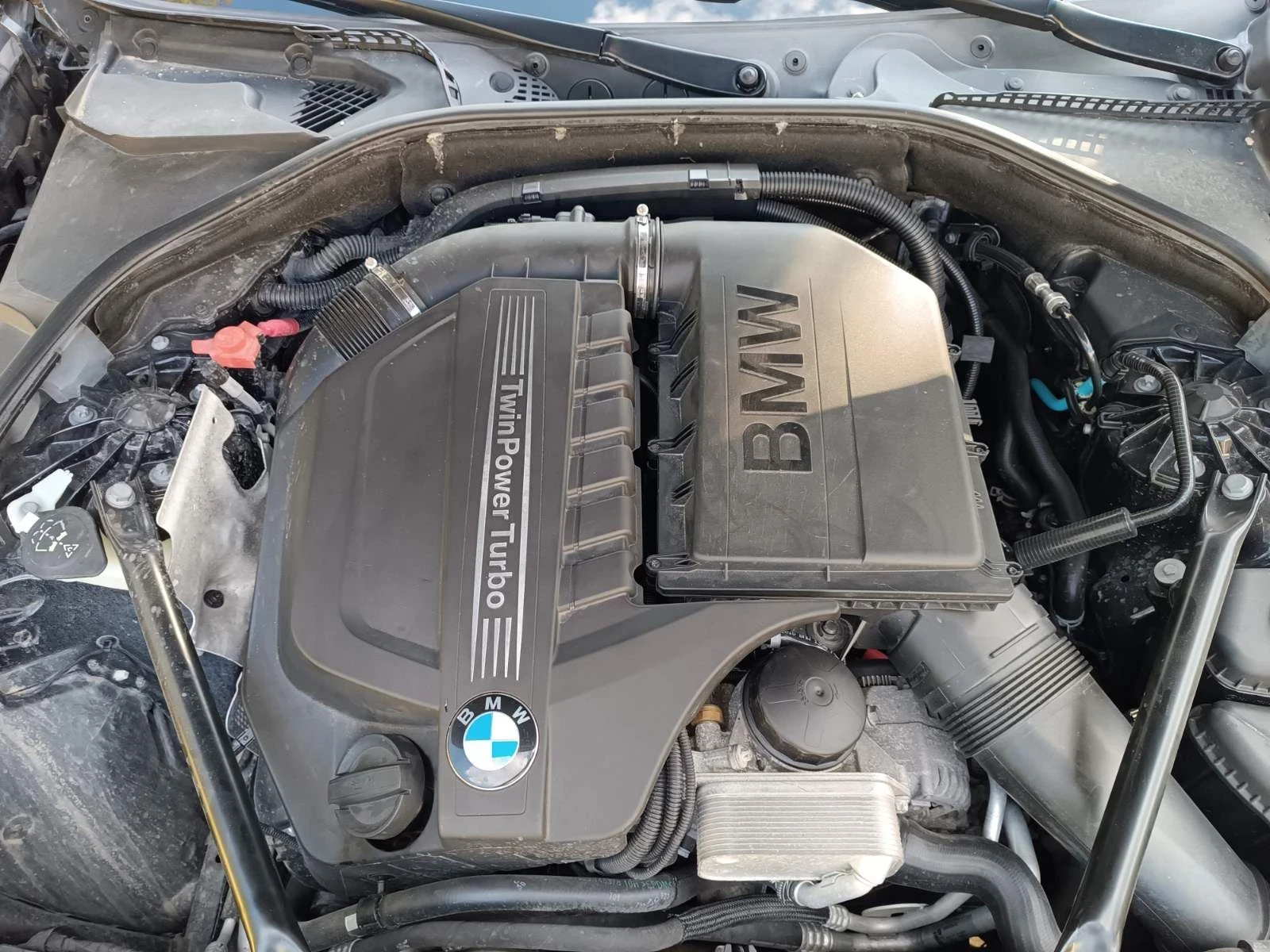 BMW 535 3.5i 306ps X drive 2016, снимка 15 - Автомобили и джипове - 56251943